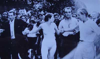 在历史的表皮之下——戴高乐与贝当