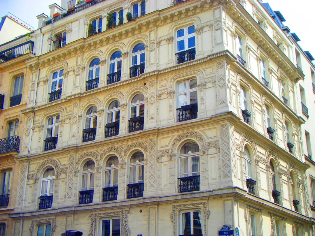 新雅典街区建筑外立面