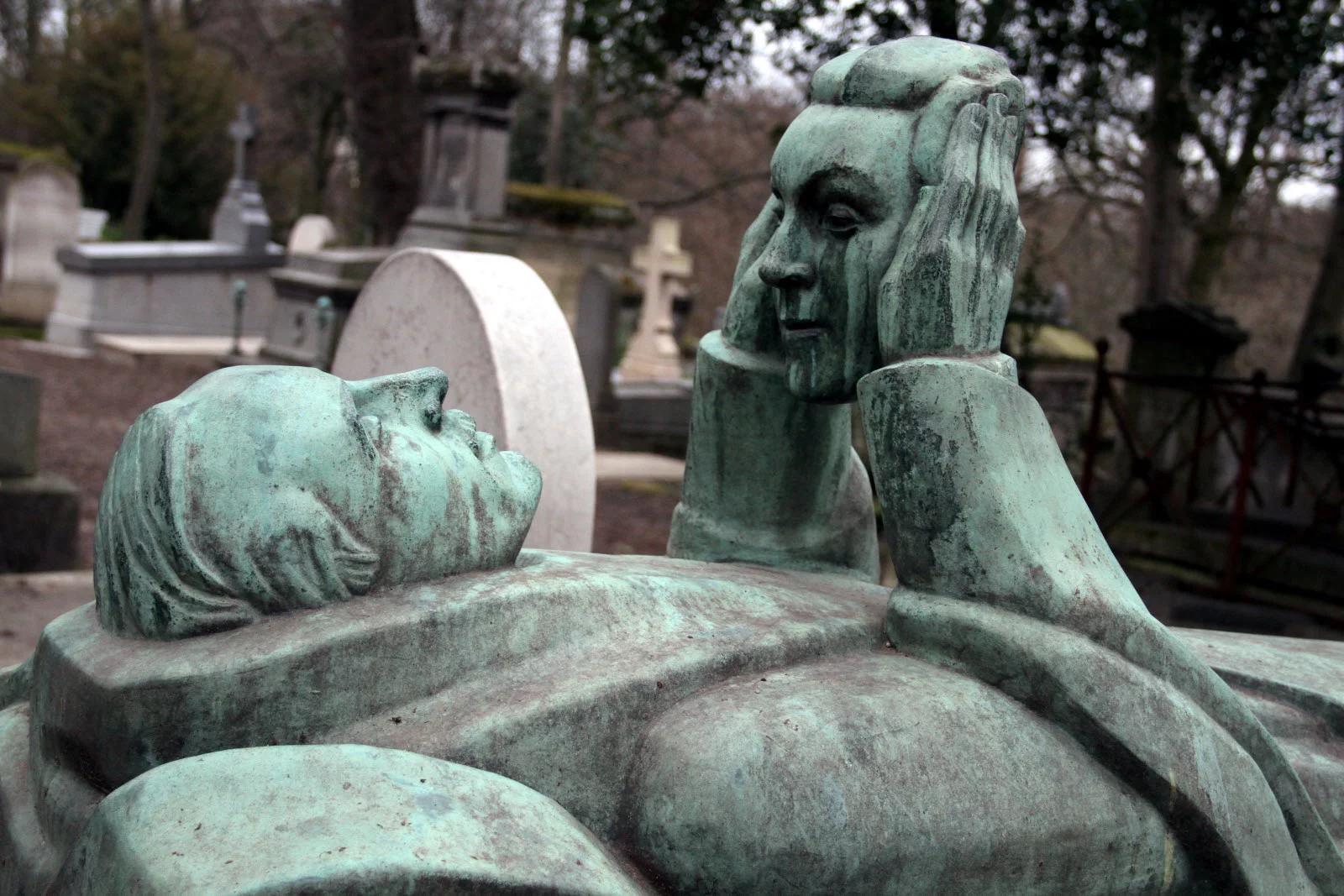 情侣铜像雕塑·露天美术馆